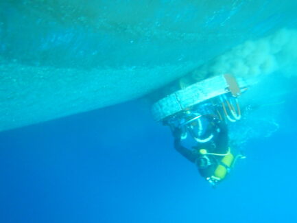 Hull Cleaning | NSD LTD