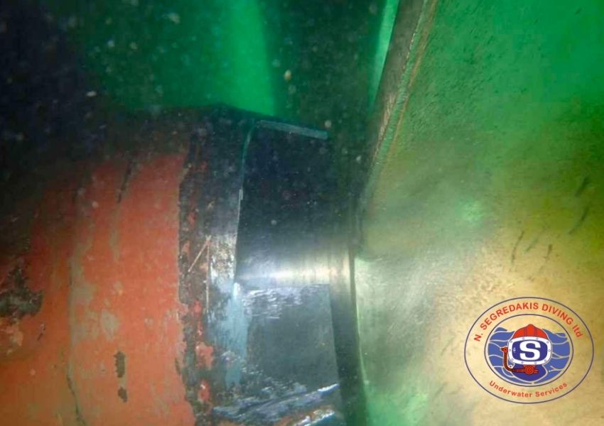 Underwater diving services