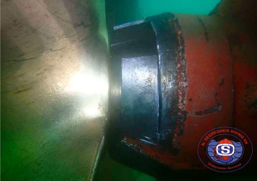 Underwater diving services