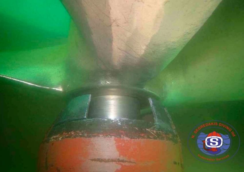 Underwater diving services