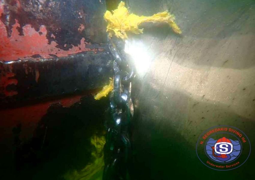 underwater ship maintenance